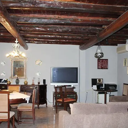 Casa de Campo Kanellina House *